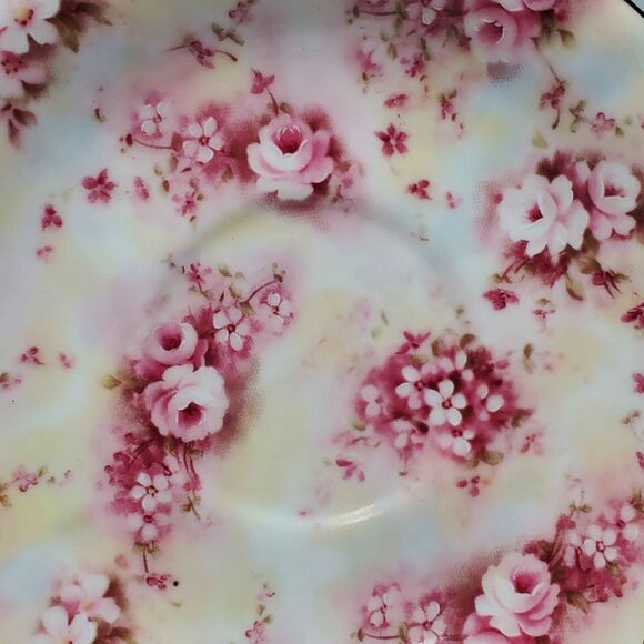 Pink Roses Teacup and Saucer Chintz - Picture 6 of 9